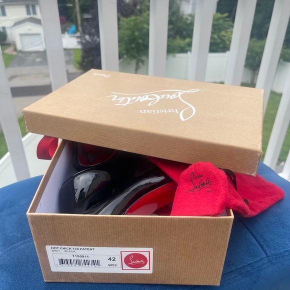 CHRISTIAN LOUBOUTIN. - Picture 3 of 5